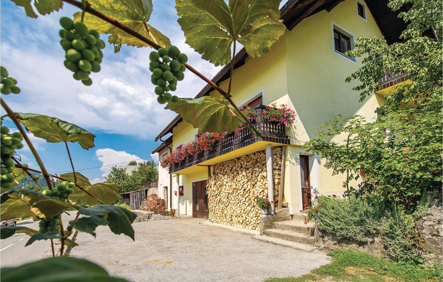 Apartamento vacacional entero, Apartamento de vacaciones para 5 personas con terraza in Condado de Primorje-Gorski Kotar