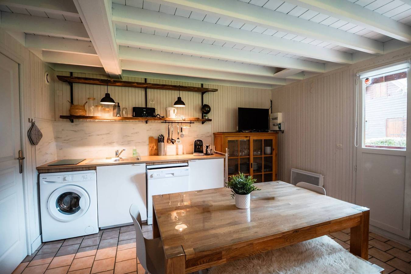 Chalet Boskoop 6p with shared pool, private terrace, and Wi-Fi in Livarot-Pays-d'Auge, Lisieux region