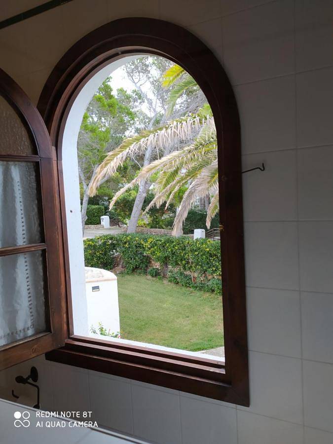 Location de vacances pour 8 personnes, avec piscine et jardin ainsi que balcon et vue à Cala Morell - 3