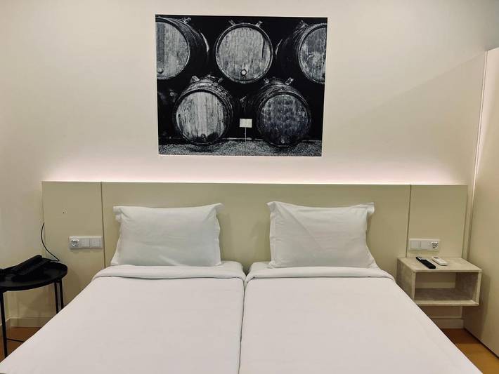 Hôtel pour 2 personnes, avec terrasse à Maia