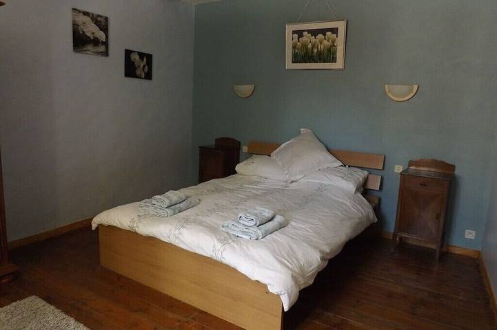 Location de vacances pour 10 personnes, avec terrasse et jardin à Loubès-Bernac - 3