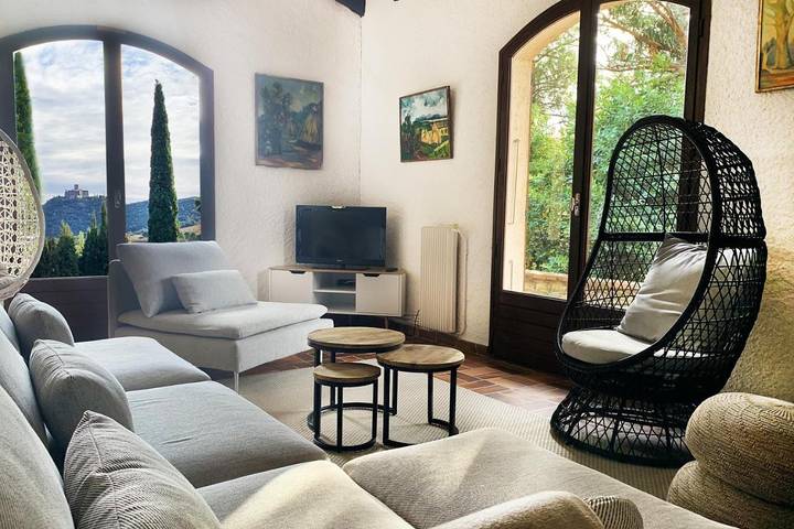 Villa pour 10 personnes, avec piscine ainsi que vue et jardin, animaux acceptés à Collioure