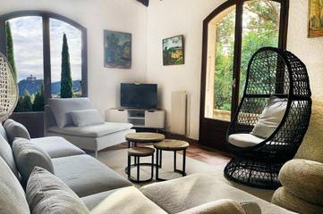 Villa pour 10 personnes, avec piscine ainsi que vue et jardin, animaux acceptés à Collioure