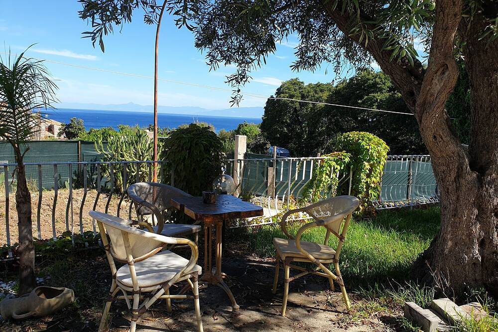 Ganze Wohnung, Meerblick Studio mit Garten. in Tropea, Vibo Valentia Provinz