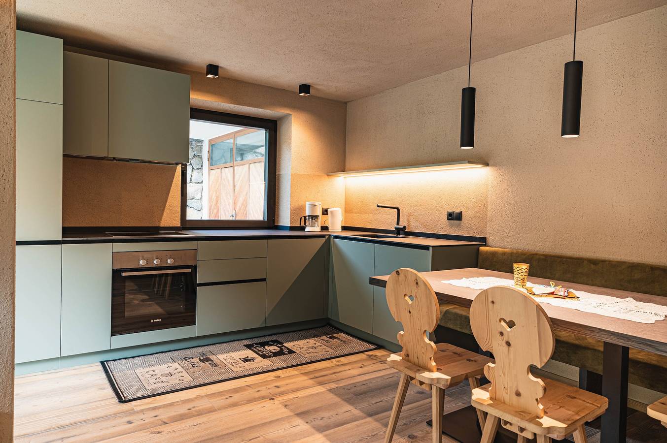 Ganze Wohnung, Ferienwohnung 'Adlerhorst Amsel' mit Terrasse, Gemeinschaftsgarten und Wlan in Kuppelwies, Ulten