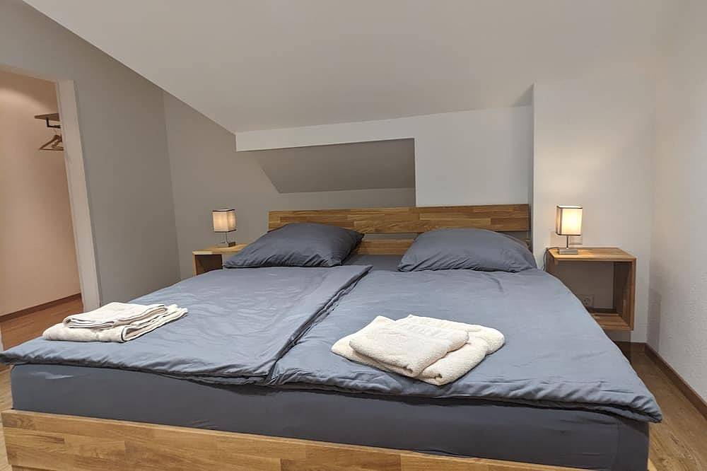 Ganze Wohnung, Ferienwohnung (6) 3.Og 70 qm - Maisonette - direkt am Bahnhof in Europa-Park, Ringsheim