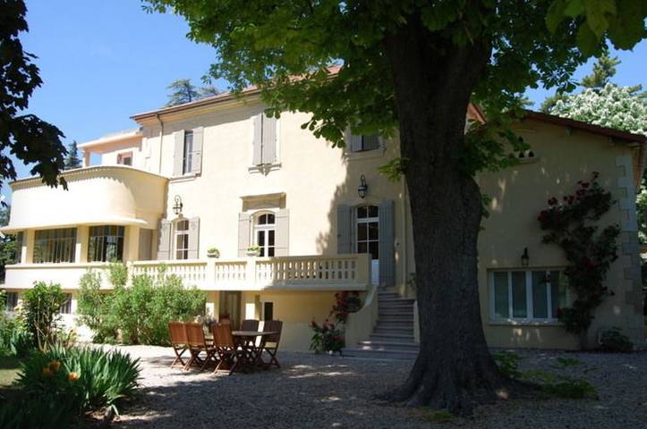 Appartement de vacances pour 6 personnes, avec jardin et piscine