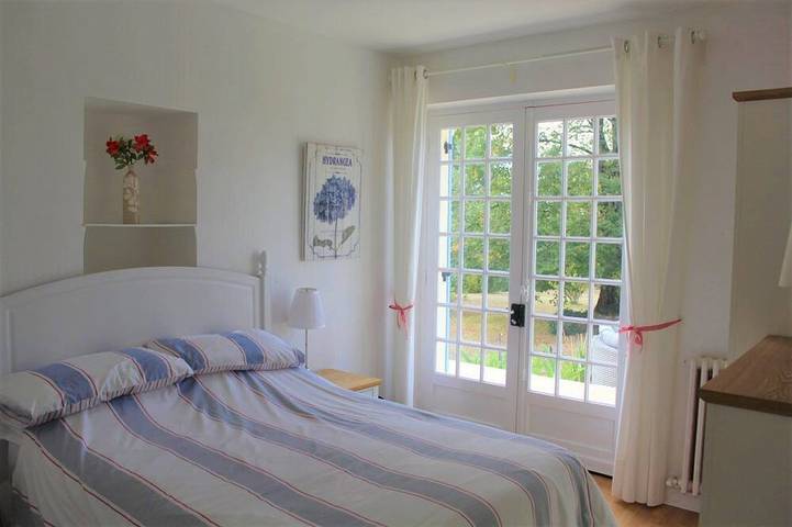 Location de vacances pour 12 personnes, avec jardin à Villetoureix - 3