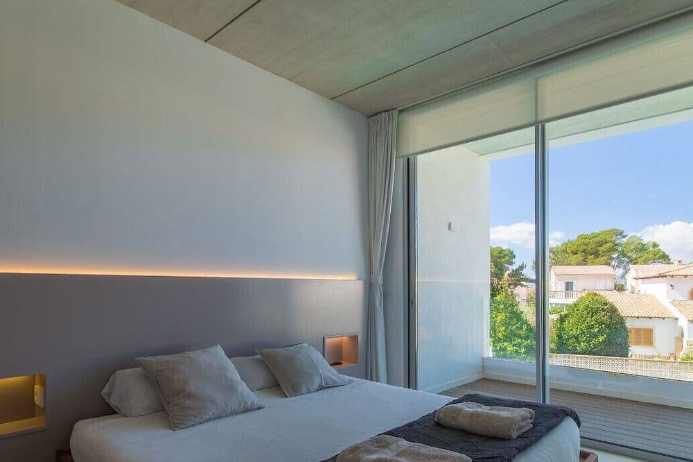 Villa Cuc with private pool, a few meters from Playa de Muro in Playa de Muro, Muro