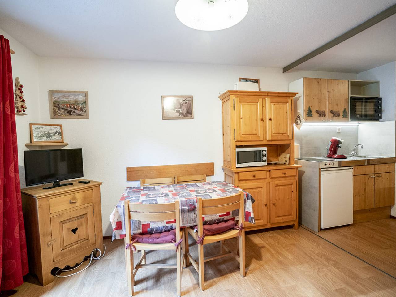 Entire apartment, Châtel Apartment 2 rooms, 4 pers, parking in Châtel, Les Portes du Soleil