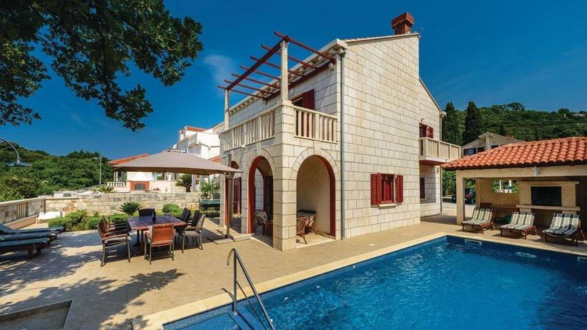 Vakantiehuis voor 11 personen, met zwembad en balkon in Zaton
