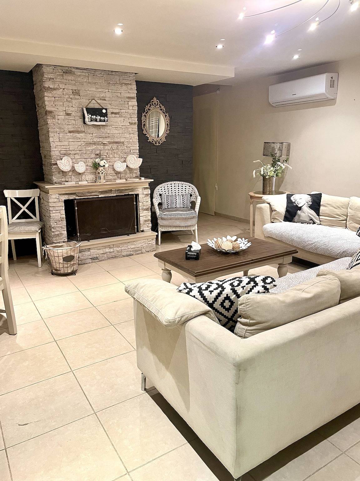 Charmantes Oroklini Penthouse mit Meerblick und privatem Parkplatz in Larnaca Bezirk