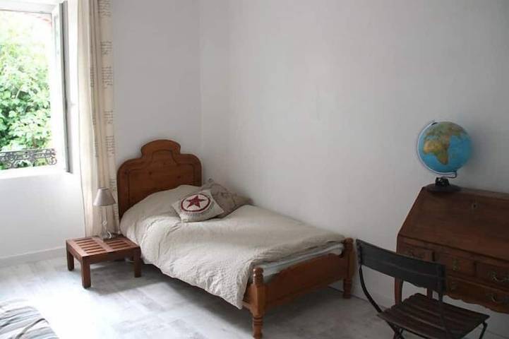 Location de vacances pour 6 personnes, avec terrasse et jardin, animaux acceptés à Saint-Jean-du-Doigt - 4