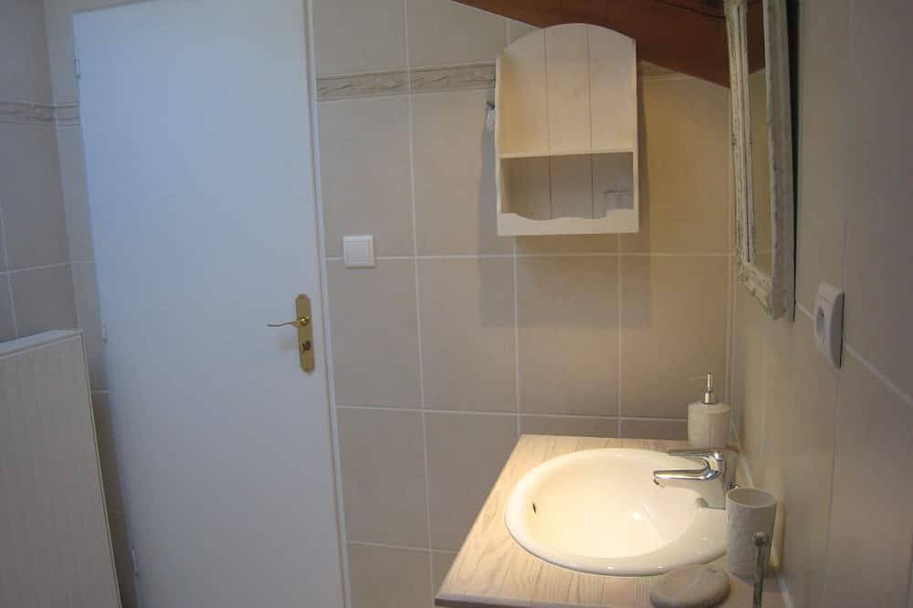 Chambre d'hôtes « Les Charmilles - Chambre Rouge » in Charny-sur-Meuse, Verdun