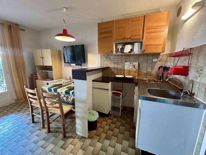 Ganze Wohnung, Erdgeschoss Studio in Saint-Cyprien mit Terrasse und Parkplatz in Saint-Cyprien, Mittelmeerküste (Frankreich)