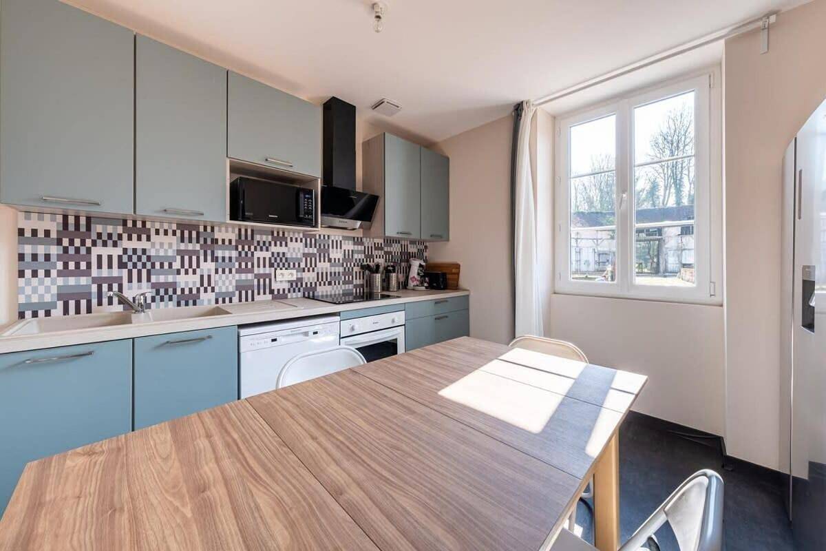 Gîte Exceptionnel proche Disney Paris 15 P in Jouy-sur-Morin, Seine-et-Marne
