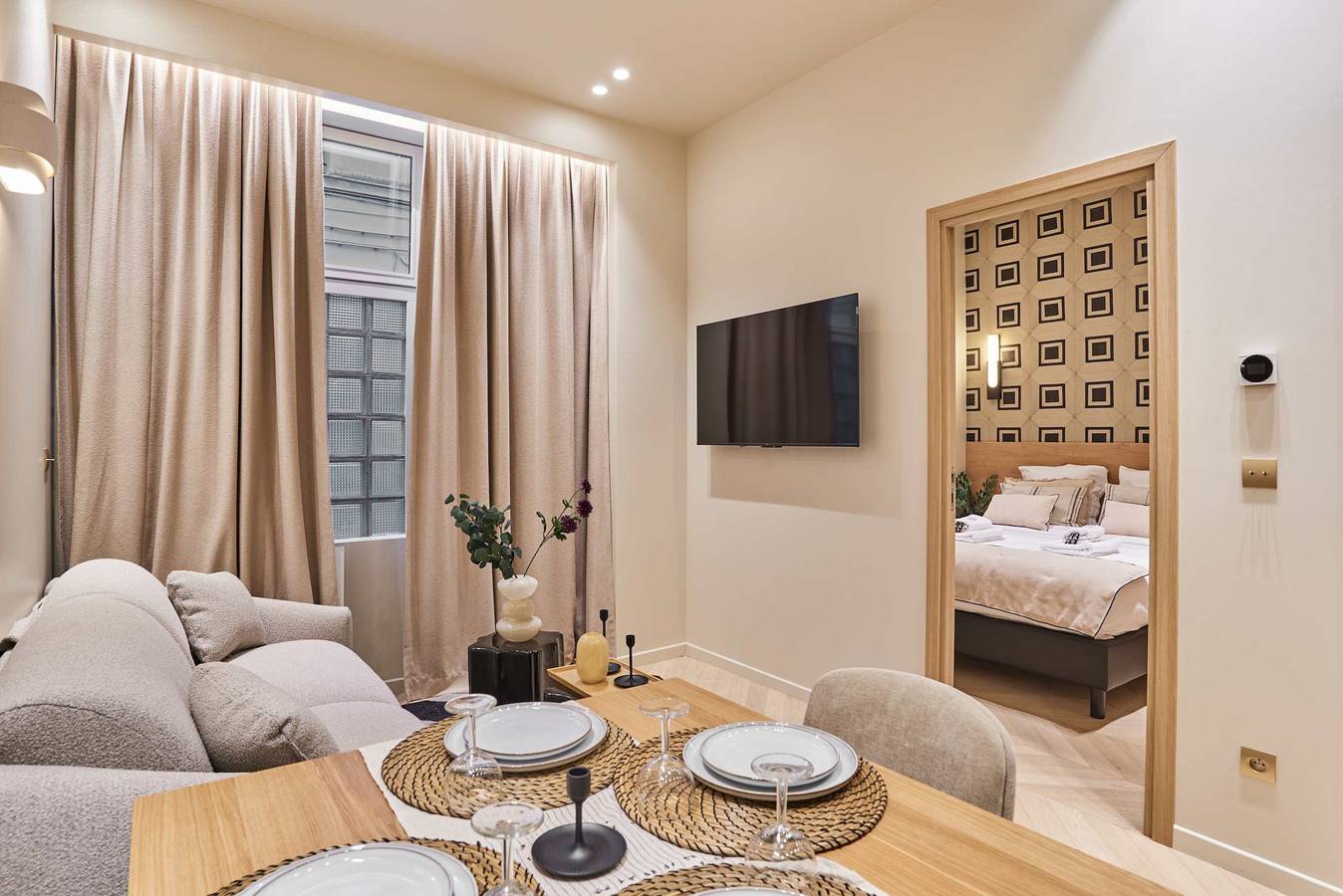 Appartement entier, Apartment Suite Saint Germain /  Rue de Rennes in Quartier du Montparnasse, Paris