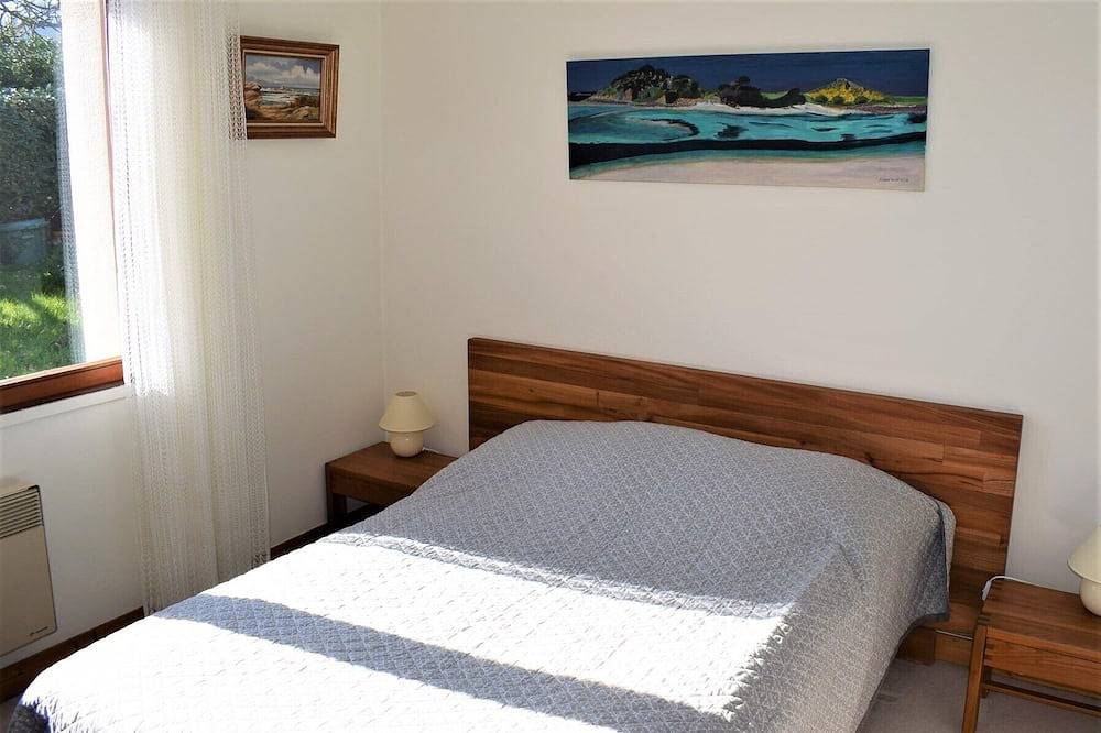 House 250m from the beautiful beach of Pors Gelen and the sailing school in Île-Grande, Pleumeur-Bodou
