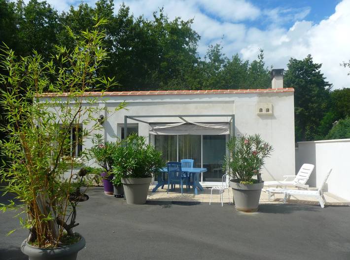 Gîte pour 2 personnes, avec jardin et terrasse à Les Mathes - 2