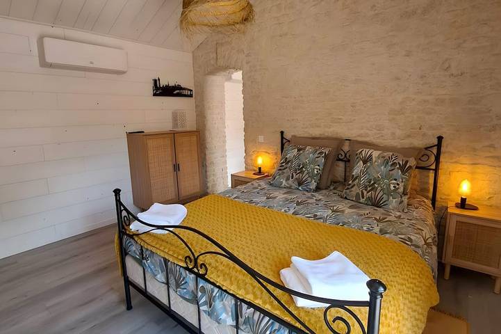 Location de vacances pour 6 personnes, avec terrasse et jardin à La Jarrie - 3