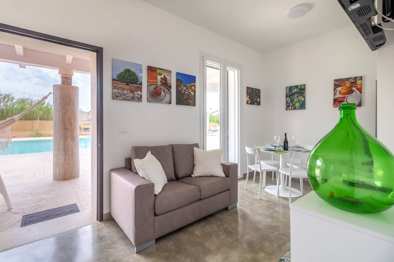 Casa vacanze 'Villa Fichi' con piscina condivisa, Wi-Fi e aria condizionata in Santa Maria del Focallo, Ispica