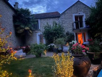 Gîte pour 2 personnes, avec vue et terrasse à Samois-sur-Seine
