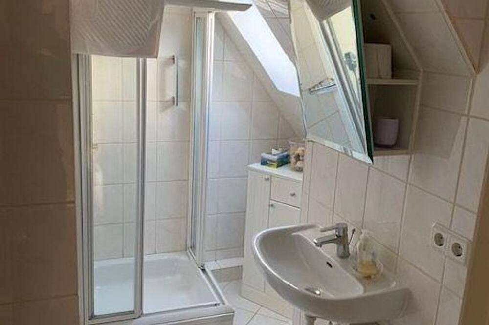 Ganze Wohnung, Dachgeschosswohnung im Landhausstil, 37qm für bis zu 2 Personen - Nordgang 6 in Tinnum, Sylt (Gemeinde)