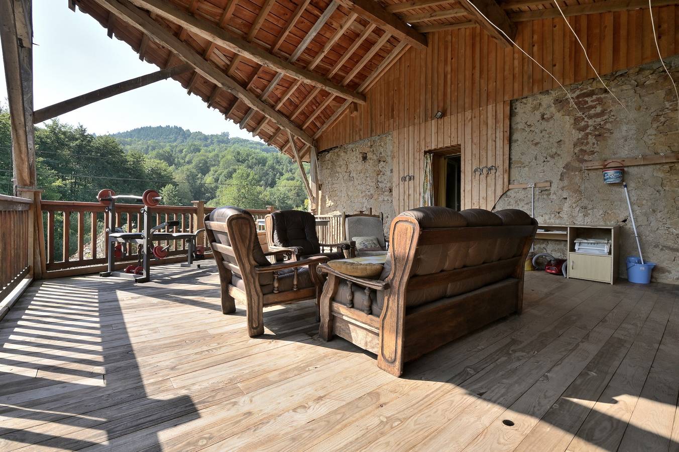 Casa de Vacaciones 'Entre Caballos Mérens' con Terraza Privada y Balcón in Castelnau-Durban, Parque Natural Regional de los Pirineos de Ariège