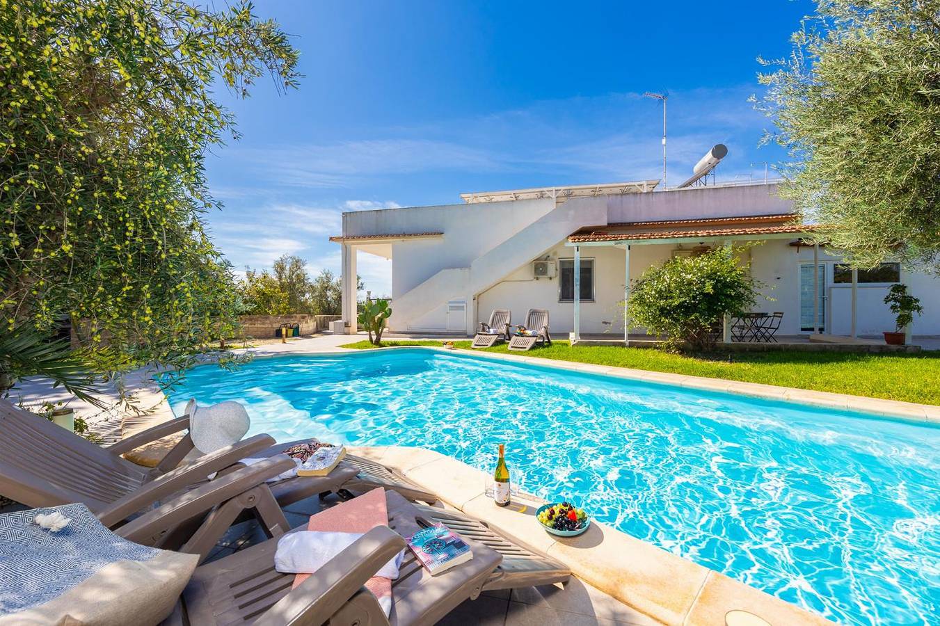 Villa für 10 Personen mit Terrasse in Kaukana, Santa Croce Camerina