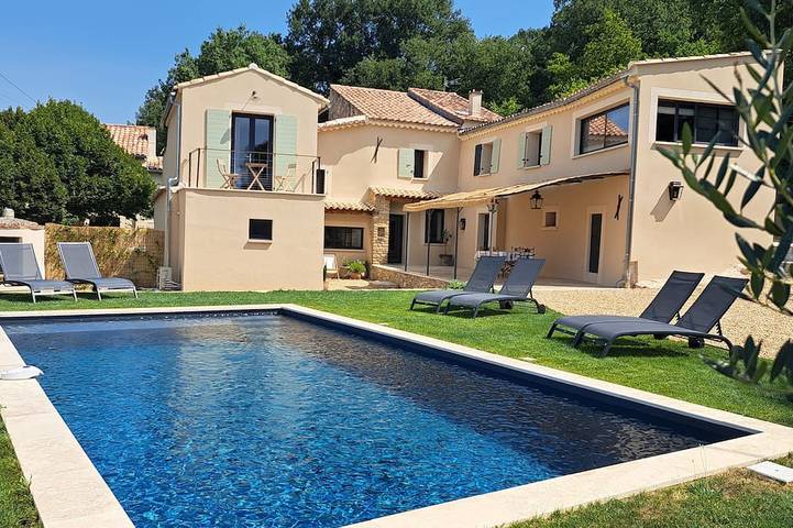 Location de vacances pour 6 personnes, avec balcon et jardin à Saint-Marcellin-lès-Vaison