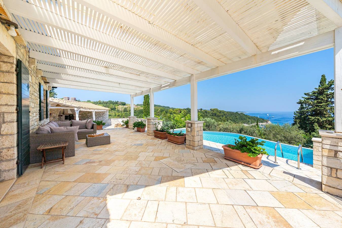 Villa 'Iremia Antipaxos' mit Meerblick, Wlan und Klimaanlage in Griechenland