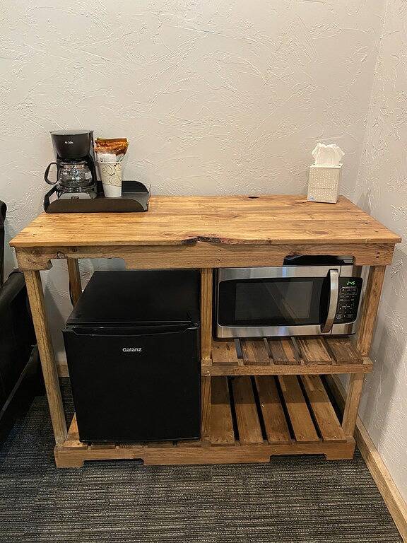 Ganze Wohnung, Ohiopyle Trailside Hotel Room 1Qn Bed 1 Fulton Sleeps 4 /Minutes to Fallingwater in Ohiopyle, Pennsylvania