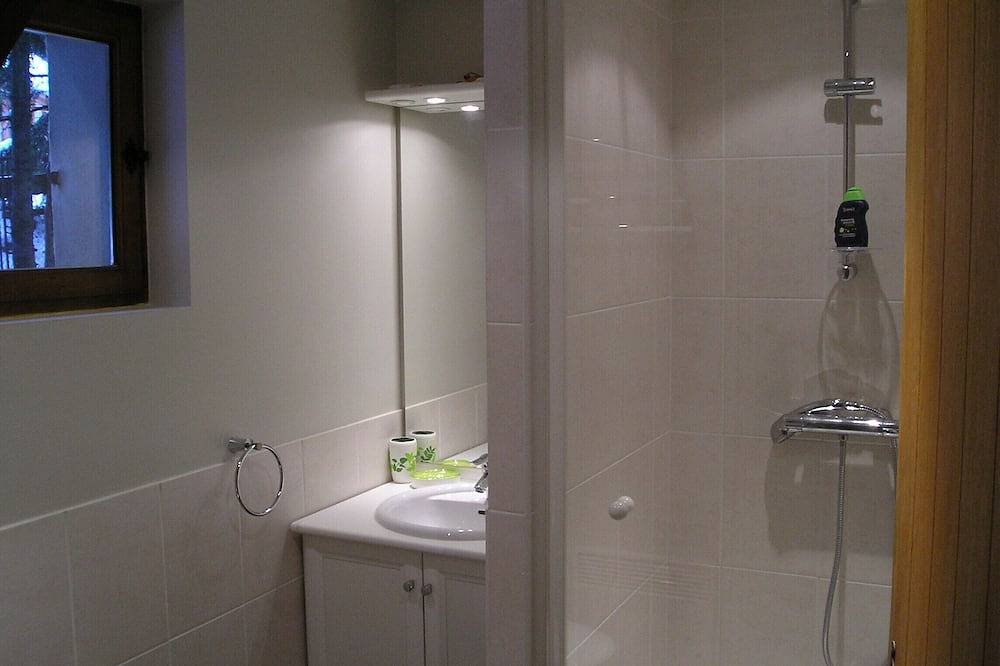 Chalet In Autrans, Vercors, 4 Persons maximum. 1 animal accepted in Autrans-Méaudre-en-Vercors, Parc naturel régional du Vercors