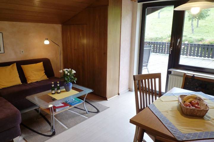 Ferienwohnung für 2 Personen, mit Balkon und Whirlpool in Bad König - 4