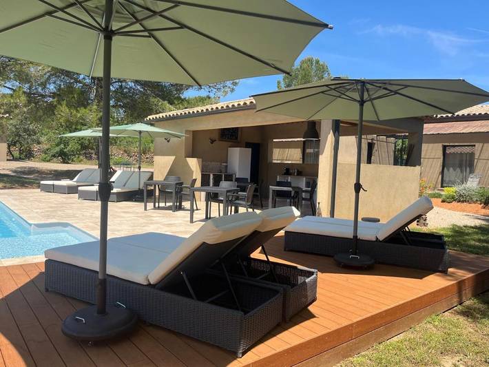 Chambre d’hôte pour 2 personnes, avec piscine et vue ainsi que jardin et balcon à Cotignac - 4