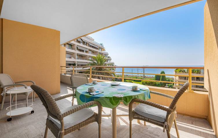 Ferienwohnung für 4 Personen, mit Terrasse in Cannes - 2