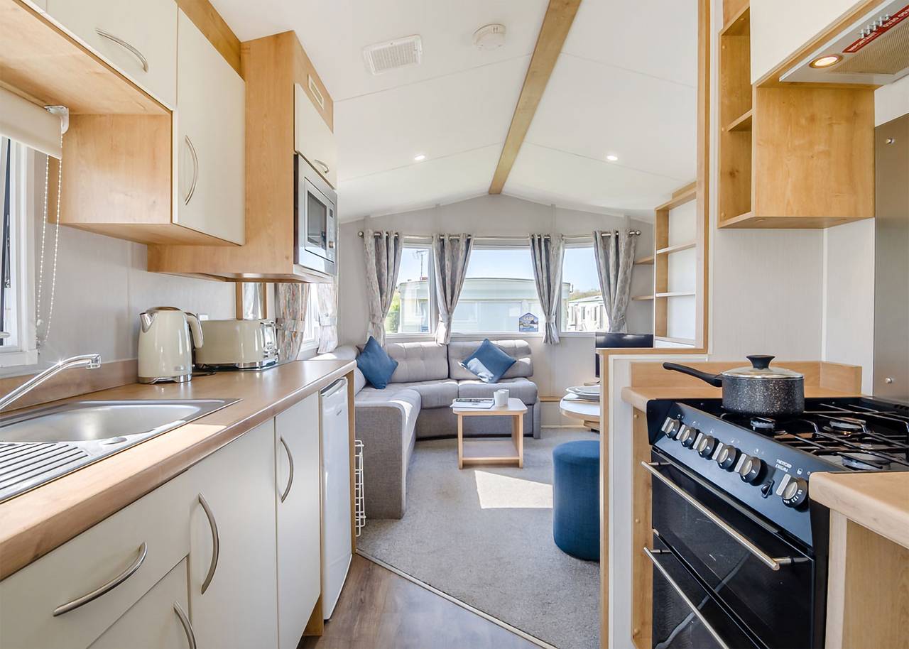 Bronze 2 Bedroom Caravan, Sleeps 6 in Frinton and Walton, Essex