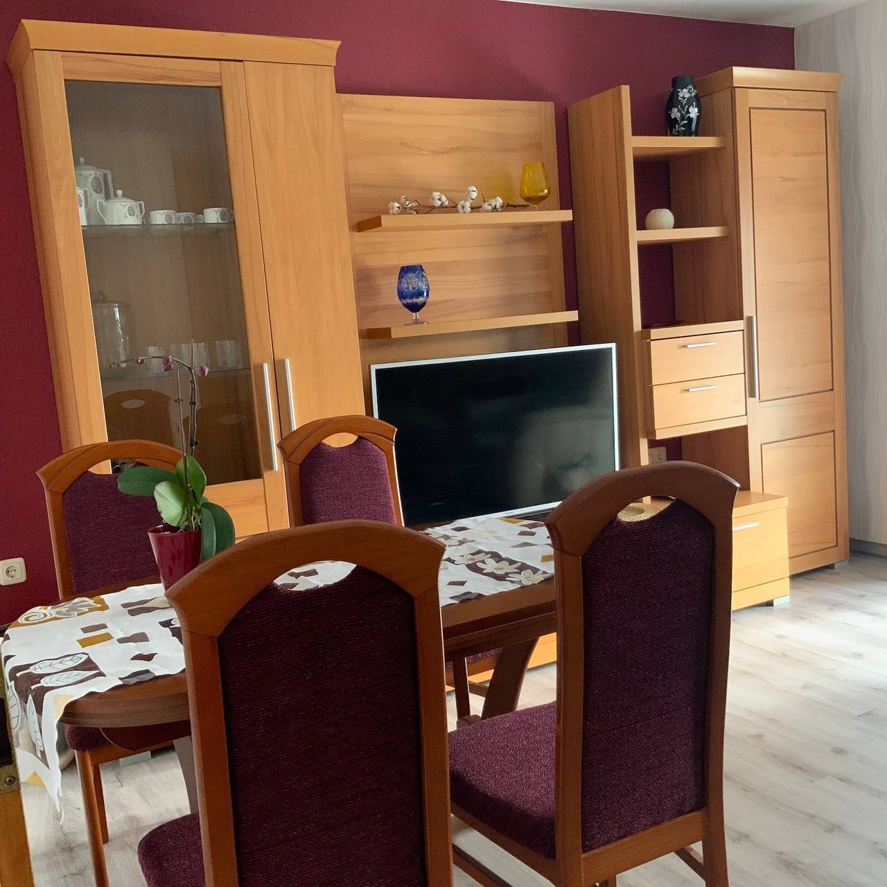 Appartement de vacances entier, Appartement de vacances pour 5 personnes avec balcon in Wasungen, Werratal