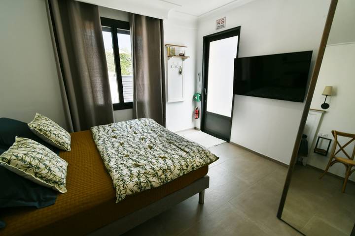 Chambre d’hôte pour 2 personnes, avec jacuzzi ainsi que terrasse et jardin dans le Vaucluse - 4