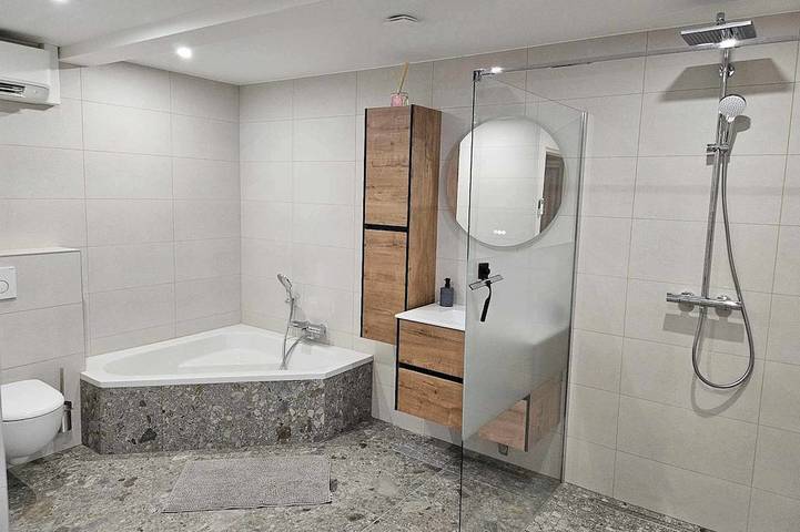 Gîte pour 6 personnes, avec terrasse et jacuzzi à Oberhaslach - 4