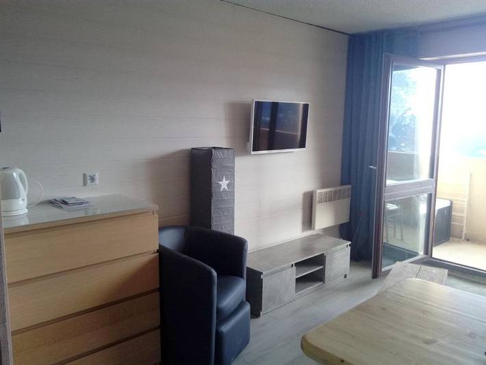 Apartamento de vacaciones para 4 personas, con piscina además de vistas y balcón - 1