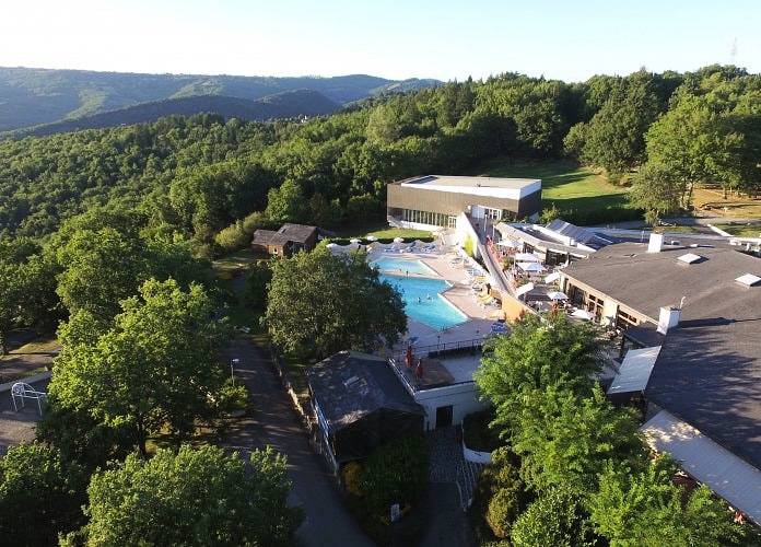 Gîte pour 6 personnes, avec piscine ainsi que terrasse et sauna à Najac - 3