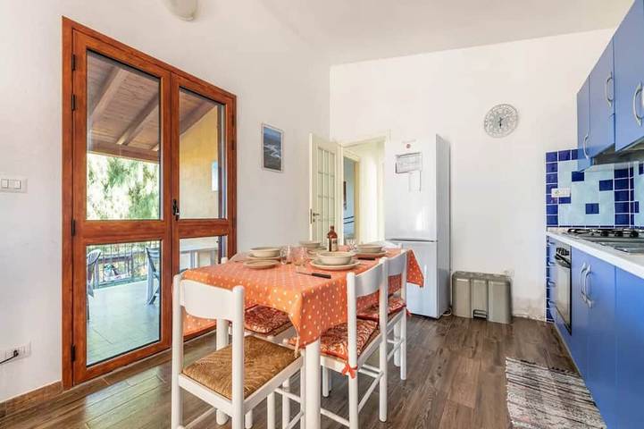 Ferienhaus für 8 Personen, mit Terrasse und Garten