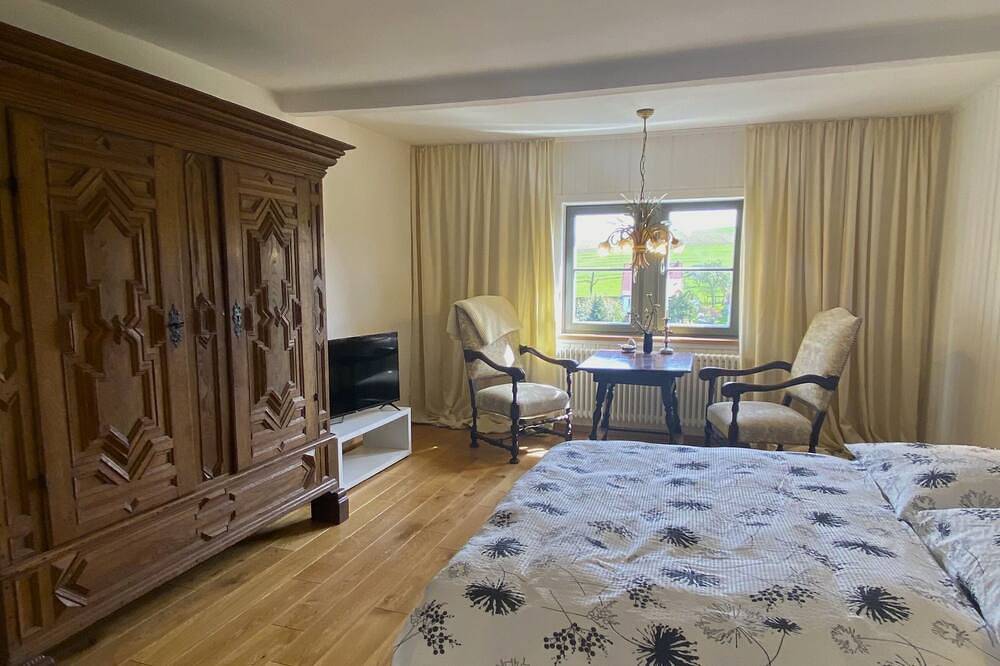 Ganze Wohnung, Altes Pfarrhaus - Johannes in Papstdorf, Gohrisch