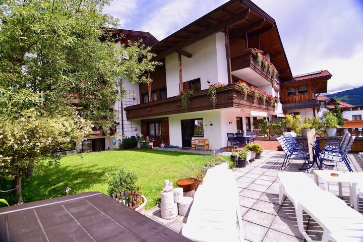 Pension für 2 Personen, mit Ausblick und Garten sowie Pool und Sauna, kinderfreundlich im Stubaital - 3