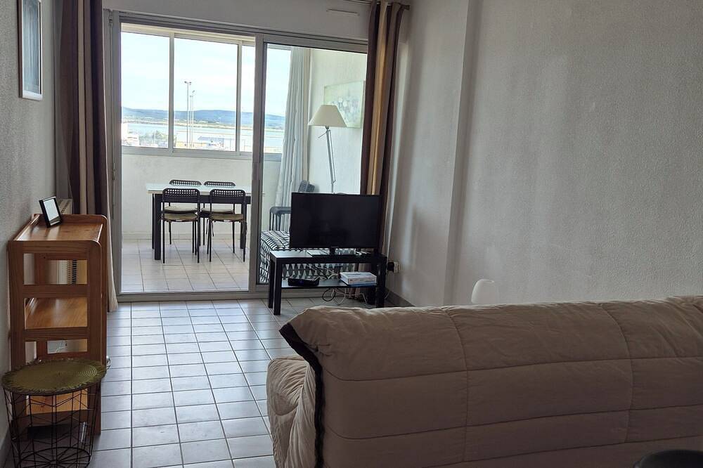 Geheel appartement, Nice studio loggia in Frontignan plage with view. in Frontignan, Côte d'Améthyste