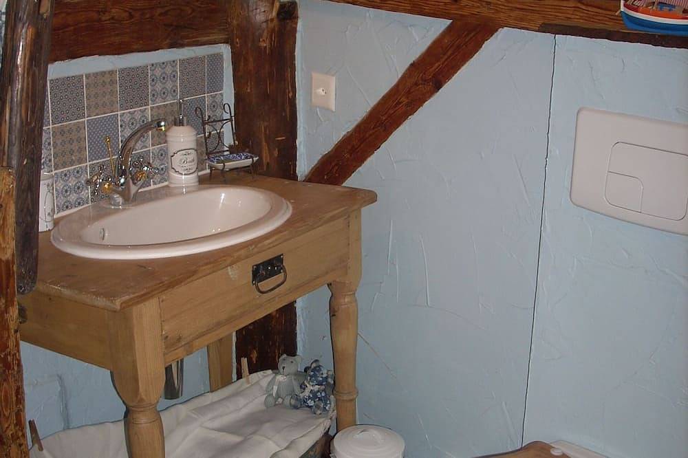 Appartement entier, Ravissant studio cosy Bed & Arts \"L' Atelier des Rêves\" in Ollon (Villars-sur-Ollon), Alpes Vaudoises