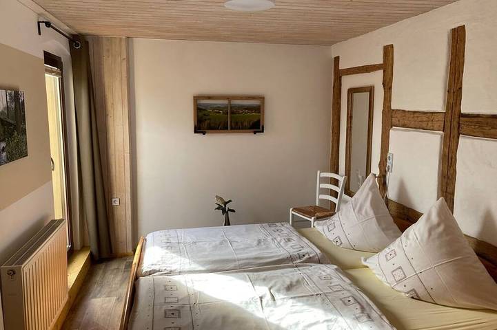 Ganze Wohnung, Ferienwohnung Blick Wasserschloss - Ferienwohnung in Weischlitz, Weischlitz & Umgebung