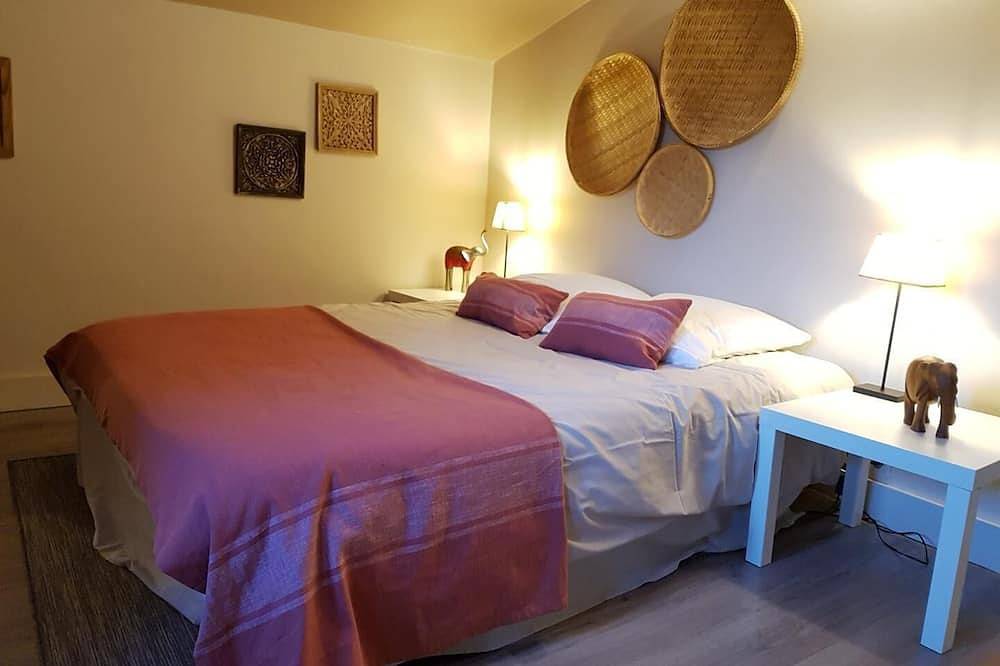 Loft in the countryside between Luberon and Pays d'Aix in Puget, Parc naturel régional du Luberon