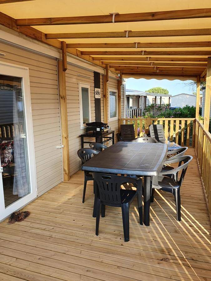 Camping pour 6 personnes, avec piscine et terrasse à Saint-Cyprien - 2